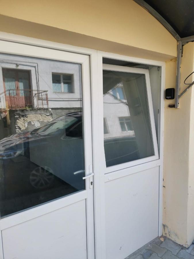 Cosy 2 Rooms Apartment With A View Near The Forest Predeal Exterior photo